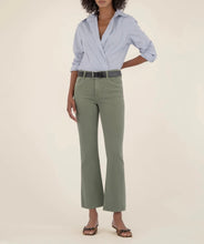 Load image into Gallery viewer, Sage Kickflare