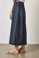 Load image into Gallery viewer, Navy Maxi Skirt