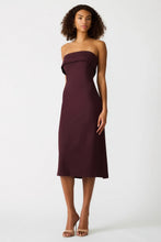 Load image into Gallery viewer, Roslynn Dress
