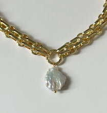 Load image into Gallery viewer, Ovo Pearl Necklace
