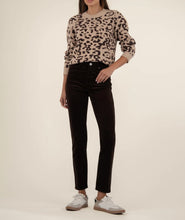 Load image into Gallery viewer, Gisela Leopard Sweater
