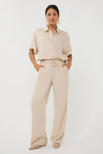 Load image into Gallery viewer, Crinkle Trouser - Sand
