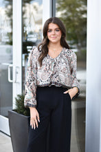 Load image into Gallery viewer, Maude Bubble Top
