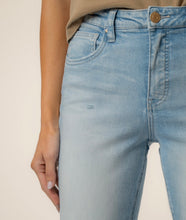 Load image into Gallery viewer, Spring Straight Leg
