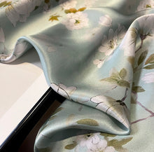 Load image into Gallery viewer, Mulberry Scarf

