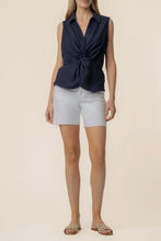 Load image into Gallery viewer, Sara Linen Top - Navy
