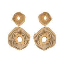 Load image into Gallery viewer, Anemone Earring
