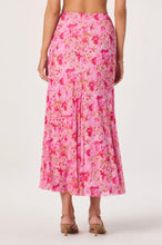 Load image into Gallery viewer, Mejra Fuchsia Skirt
