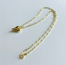 Load image into Gallery viewer, Amour Necklace

